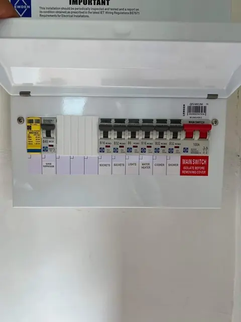 New consumer unit with labelled circuits